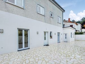 23760007-Ferienwohnung-2-Poreč-300x225-5