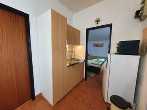 24006427-Ferienwohnung-3-Poreč-300x225-5