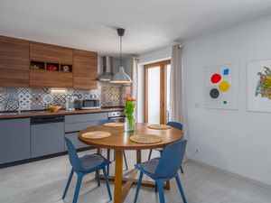 23584370-Ferienwohnung-4-Poreč-300x225-1