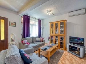 24010179-Ferienwohnung-2-Poreč-300x225-3