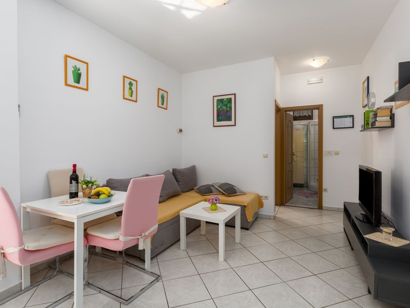 18550549-Ferienwohnung-2-Poreč-800x600-2