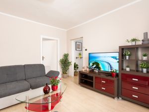 18790426-Ferienwohnung-6-Poreč-300x225-2