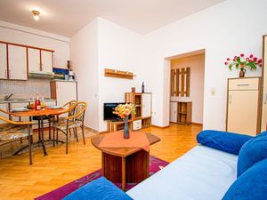 23665124-Ferienwohnung-4-Poreč-300x225-4