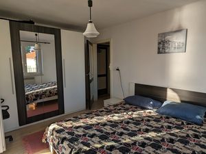 23999952-Ferienwohnung-2-Poreč-300x225-2