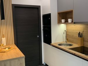 23980772-Ferienwohnung-2-Poreč-300x225-4