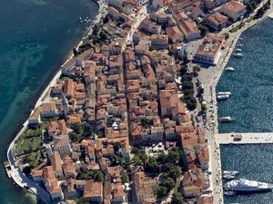 19285101-Ferienwohnung-0-Poreč-300x225-1