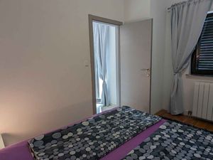 24043354-Ferienwohnung-2-Poreč-300x225-2