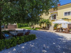 23859785-Ferienwohnung-2-Poreč-300x225-0