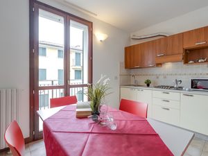 23706137-Ferienwohnung-4-Porlezza-300x225-3