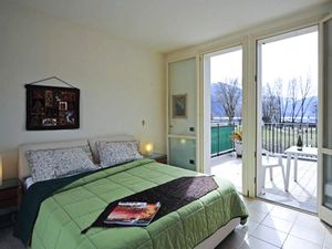 23292326-Ferienwohnung-4-Porlezza-300x225-3