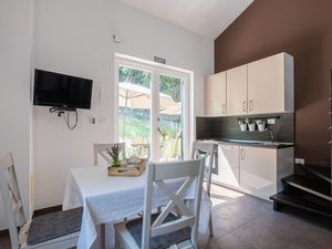 23720641-Ferienwohnung-8-Porozina-300x225-3