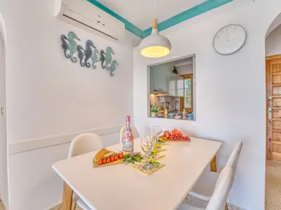 DiningRoom DiningRoom