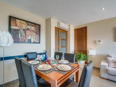DiningRoom