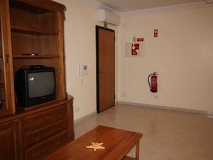 21962861-Ferienwohnung-4-Portimão-300x225-5