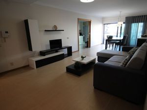 21962937-Ferienwohnung-6-Portimão-300x225-5