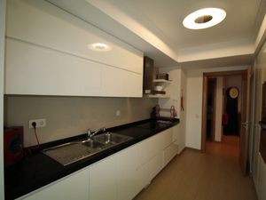 21962927-Ferienwohnung-6-Portimão-300x225-3