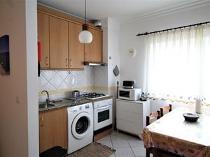 22349143-Ferienwohnung-4-Portimão-300x225-5