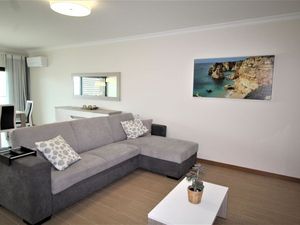 22349127-Ferienwohnung-6-Portimão-300x225-1