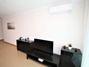 22413137-Ferienwohnung-5-Portimão-300x225-4