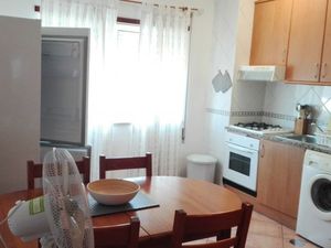 22881345-Ferienwohnung-4-Portimão-300x225-5