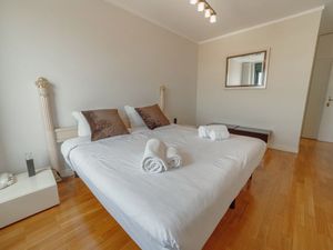 23544908-Ferienwohnung-8-Porto-300x225-3