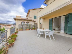 24017628-Ferienwohnung-4-Porto Azzurro-300x225-3