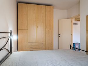 24022832-Ferienwohnung-4-Porto Azzurro-300x225-5