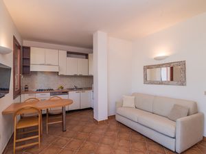 23707910-Ferienwohnung-4-Porto San Paolo-300x225-3