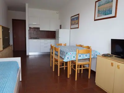 Ferienwohnung für 6 Personen (60 m²) in Porto Santa Margherita 1/10
