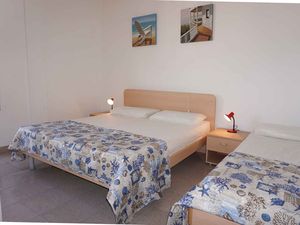 Ferienwohnung für 7 Personen (65 m²) in Porto Santa Margherita