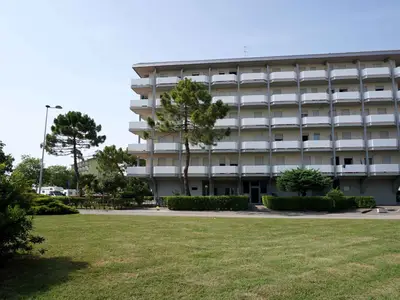 Ferienwohnung für 6 Personen (50 m²) in Porto Santa Margherita 2/10