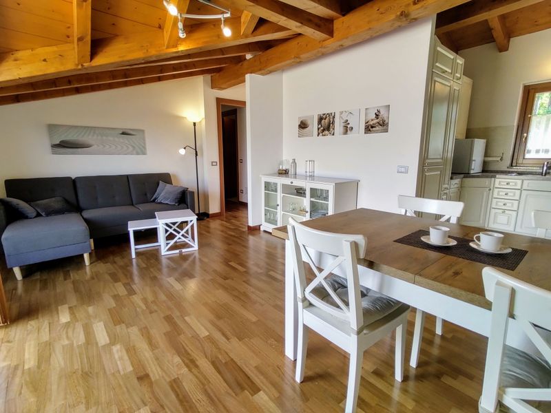 23853676-Ferienwohnung-4-Porto Valtravaglia-800x600-0