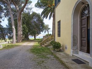 22311455-Ferienwohnung-6-Portoferraio-300x225-5