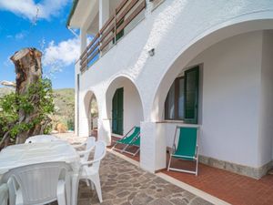 22942601-Ferienwohnung-6-Portoferraio-300x225-4