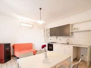 23030953-Ferienwohnung-4-Portoferraio-300x225-4