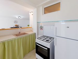 23454432-Ferienwohnung-4-Portoferraio-300x225-3