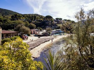 23518976-Ferienwohnung-4-Portoferraio-300x225-3