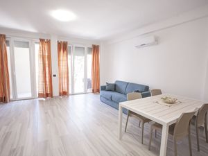 23520229-Ferienwohnung-4-Portoferraio-300x225-4