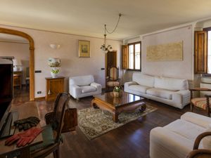 23545348-Ferienwohnung-8-Portoferraio-300x225-4