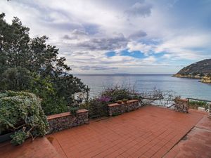 23566470-Ferienwohnung-6-Portoferraio-300x225-1