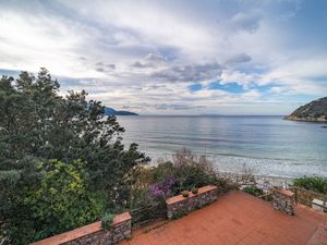 23566470-Ferienwohnung-6-Portoferraio-300x225-3