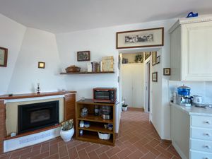 23650766-Ferienwohnung-3-Portoferraio-300x225-5