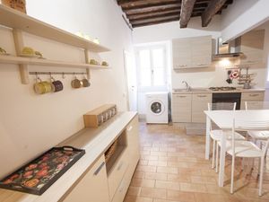 23701199-Ferienwohnung-3-Portoferraio-300x225-4