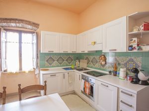 23964619-Ferienwohnung-4-Portoferraio-300x225-4