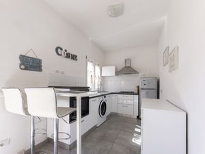 23988321-Ferienwohnung-4-Portoferraio-300x225-5