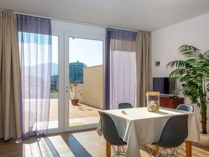 23099077-Ferienwohnung-2-Portoferraio-300x225-4