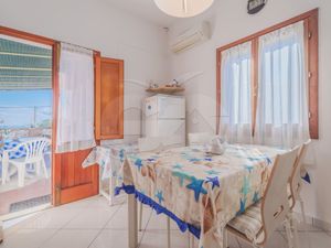 23701179-Ferienwohnung-2-Portoferraio-300x225-5