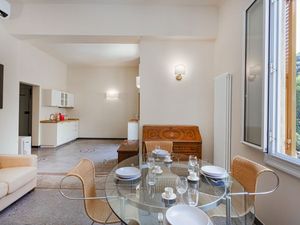 24038081-Ferienwohnung-4-Portofino-300x225-2