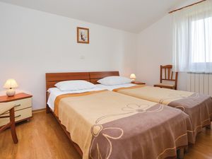 23730157-Ferienwohnung-5-Portorož-300x225-4