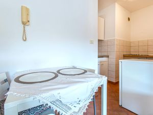 23755081-Ferienwohnung-3-Portorož-300x225-2